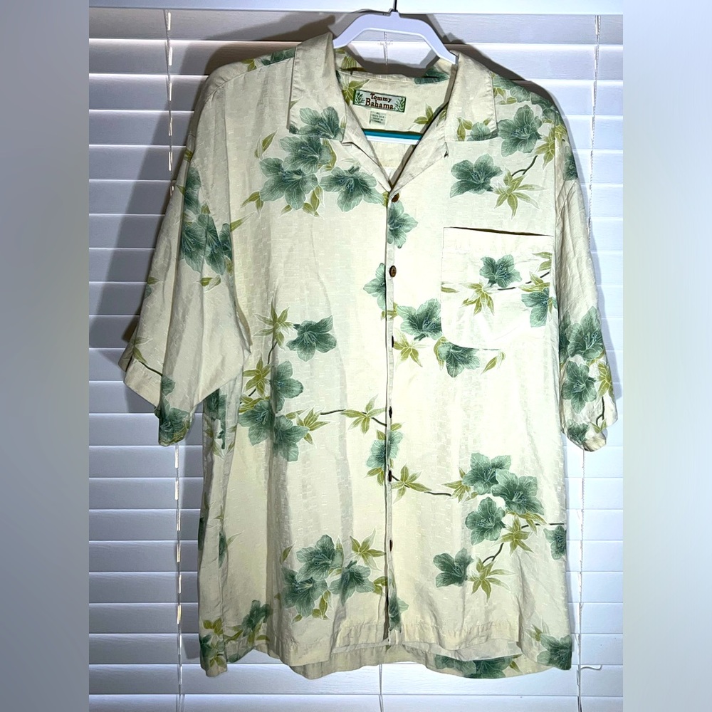 Tommy Bahama Button Up Short Sleeve 100 SILK Men's Size XL
